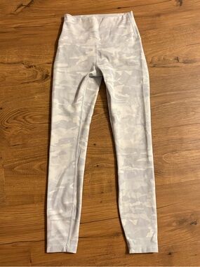 Wunder Under High-Rise Tight 25"